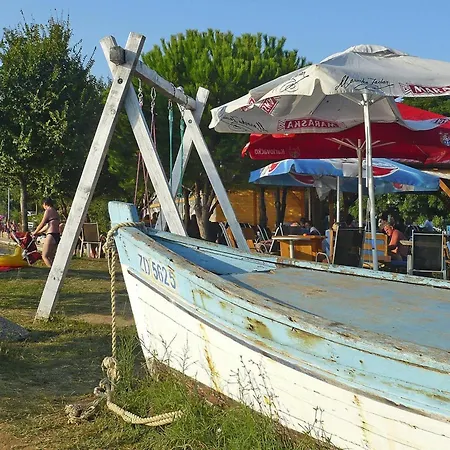 In Near Nin & Beaches