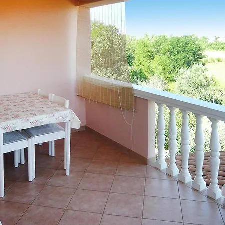 In Near Nin & Beaches